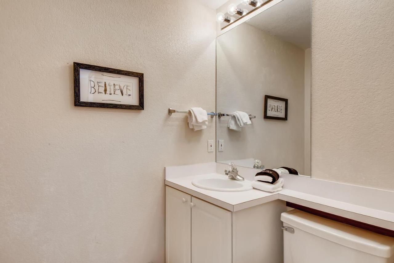 Pinecreek #F - 3 Bedroom - Close To Town - Shuttle To Slopes - Pool And Hot Tub Access ブリッケンリッジ エクステリア 写真