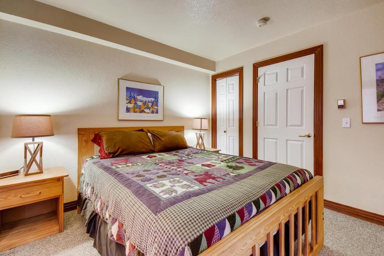 Pinecreek #F - 3 Bedroom - Close To Town - Shuttle To Slopes - Pool And Hot Tub Access ブリッケンリッジ エクステリア 写真